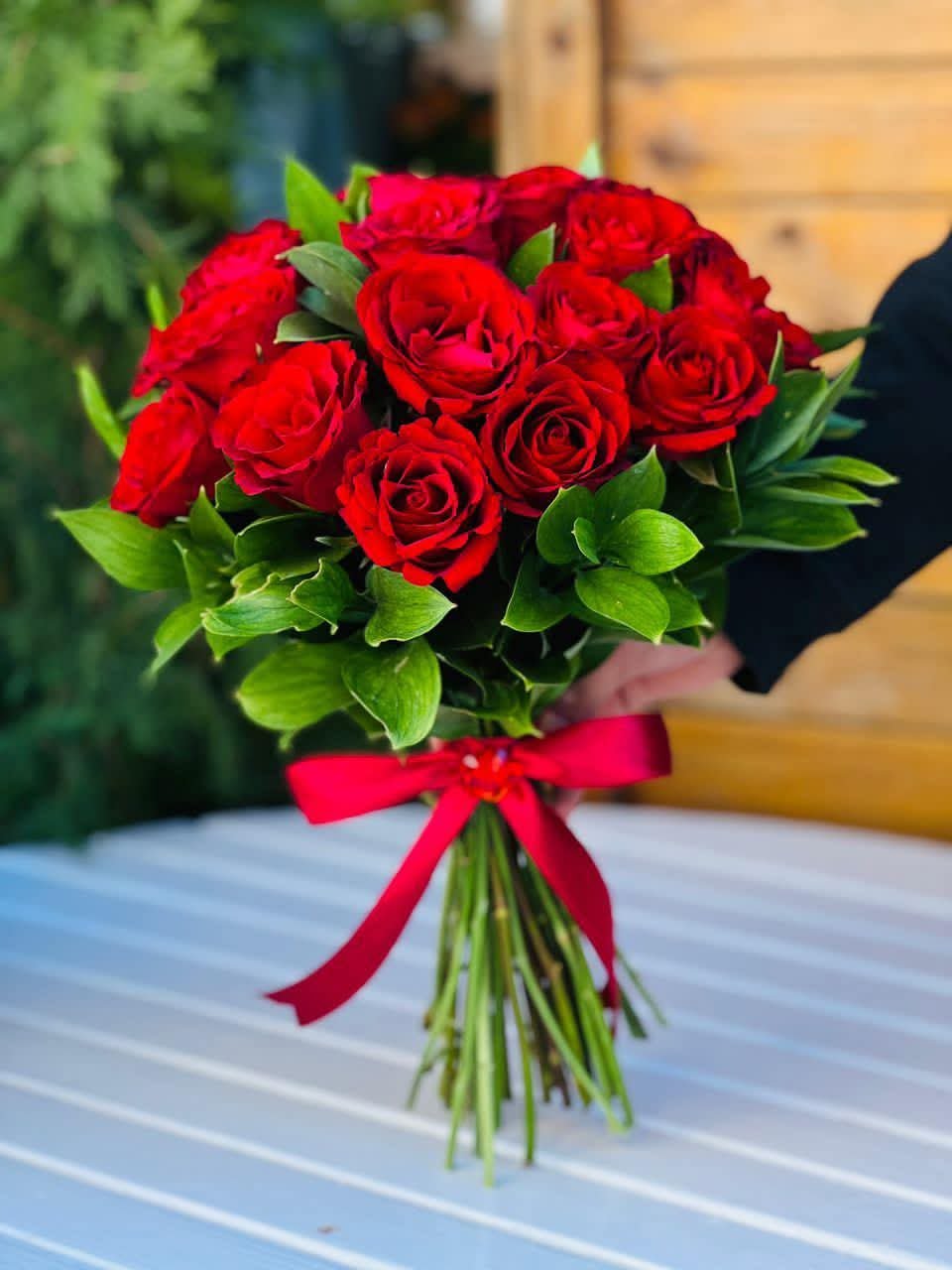 WhatsApp Image 2025-11-02 at 10.08.52_ebeaf798 بوكيه الأناقة - الصورة 1