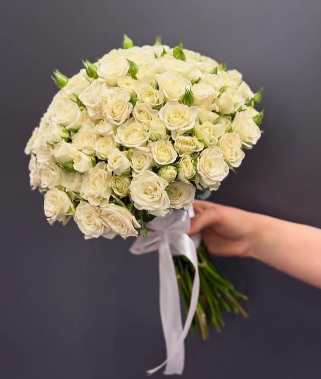 WhatsApp Image 2025-11-02 at 10.08.53_88282e0c بوكيه العروسة - الصورة 1